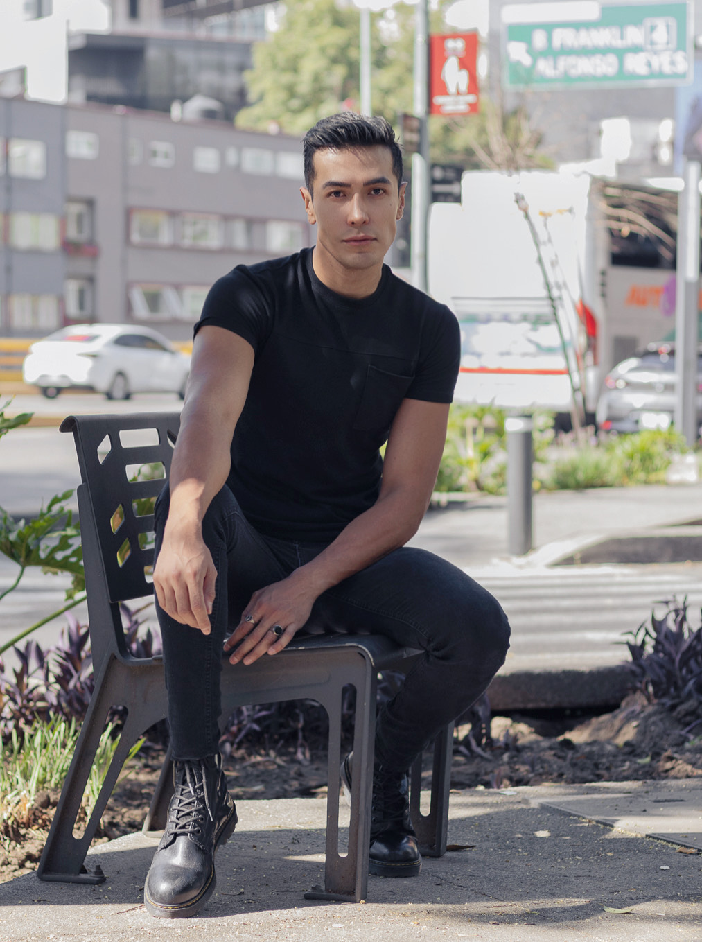 JAVIER C.